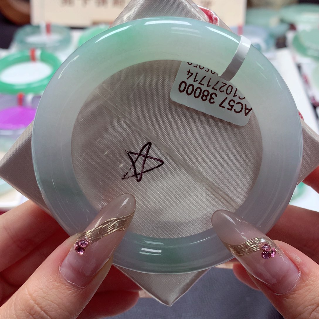 翡翠手镯（圆镯）未镶嵌22（19号）