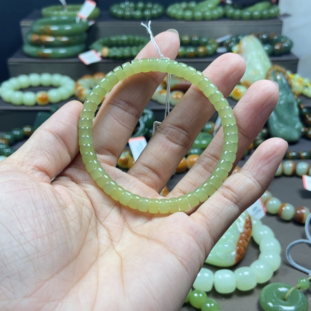 手链未镶嵌透闪石质玉