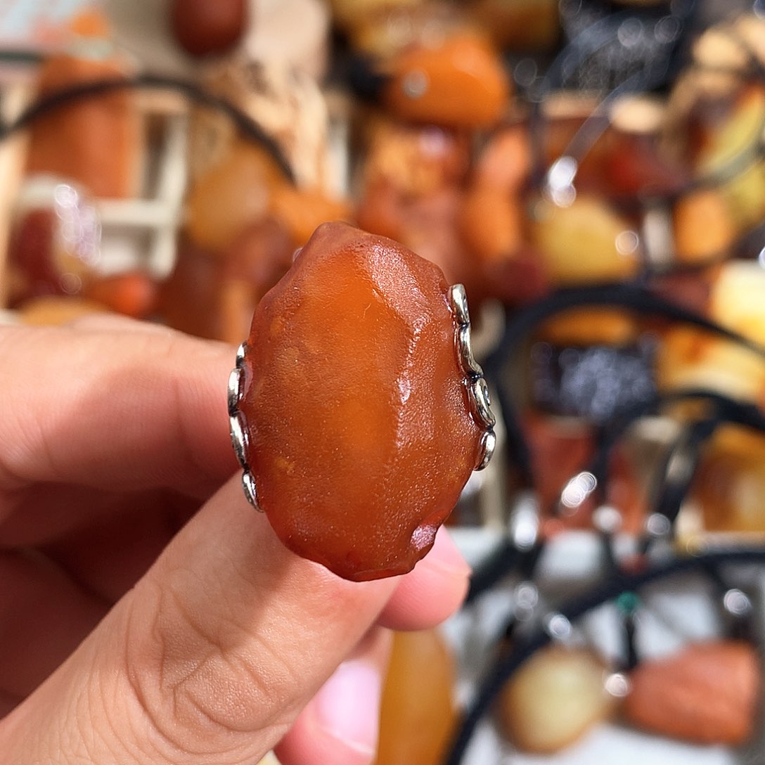 蜜蜡裸石未镶嵌秀**选你