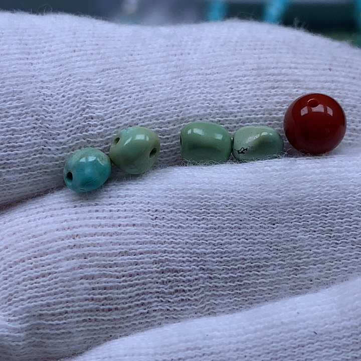 南红玛瑙未镶嵌珠宝奇石