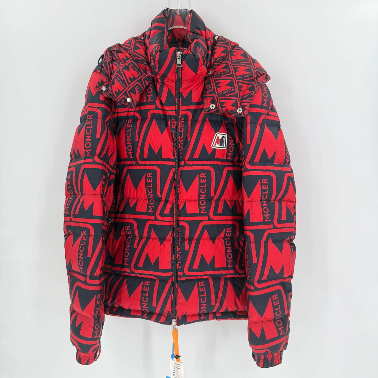 99新 MONCLER 蒙口黑红拼接满印logo羽绒服/4码/Sw24518