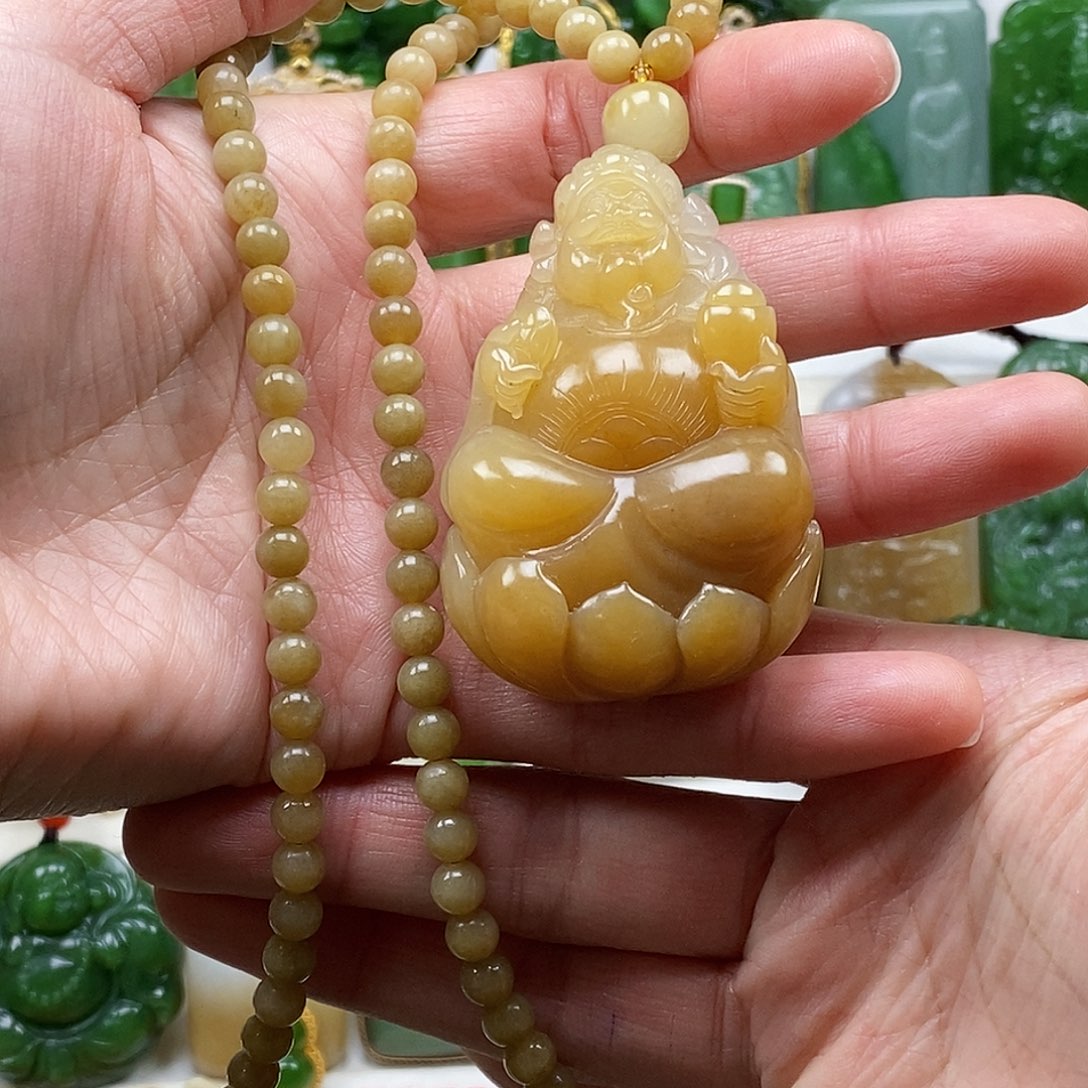 和田玉颈饰未镶嵌牛**坤
