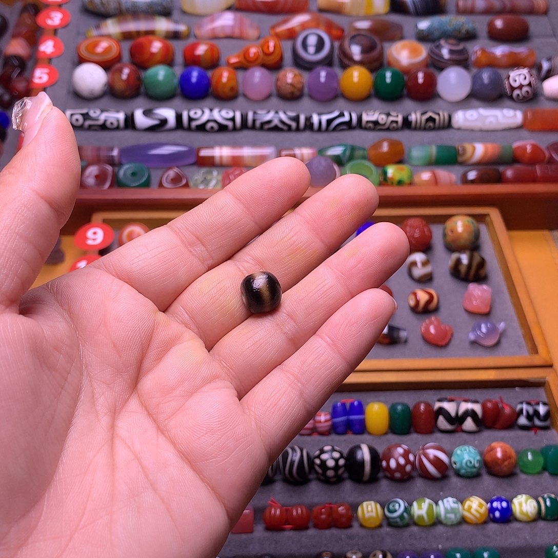 皆****玛瑙/玉髓未镶嵌颈饰