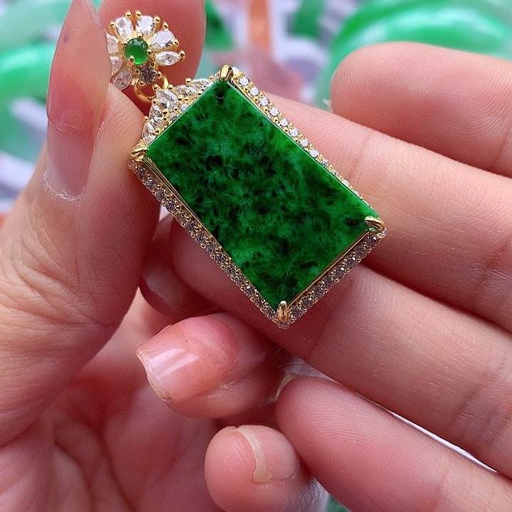 翡翠颈饰银S925镶嵌翡翠