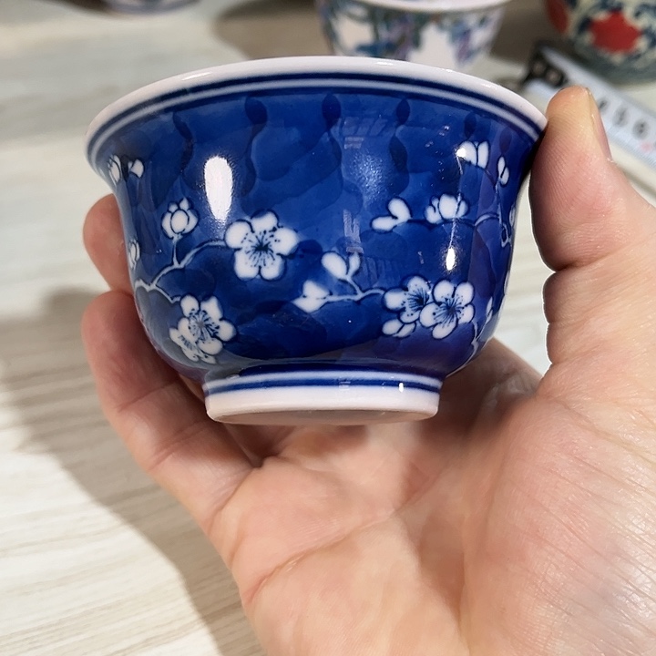 瓷片景德镇陶瓷杯子。红。