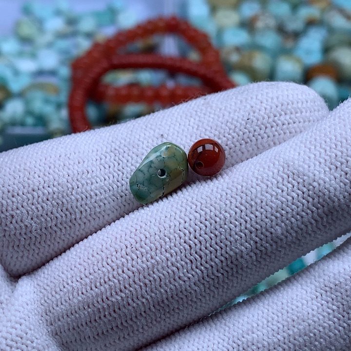 南红玛瑙未镶嵌珠宝奇石