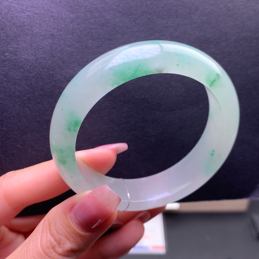 石英质玉手镯未镶嵌52 23圈