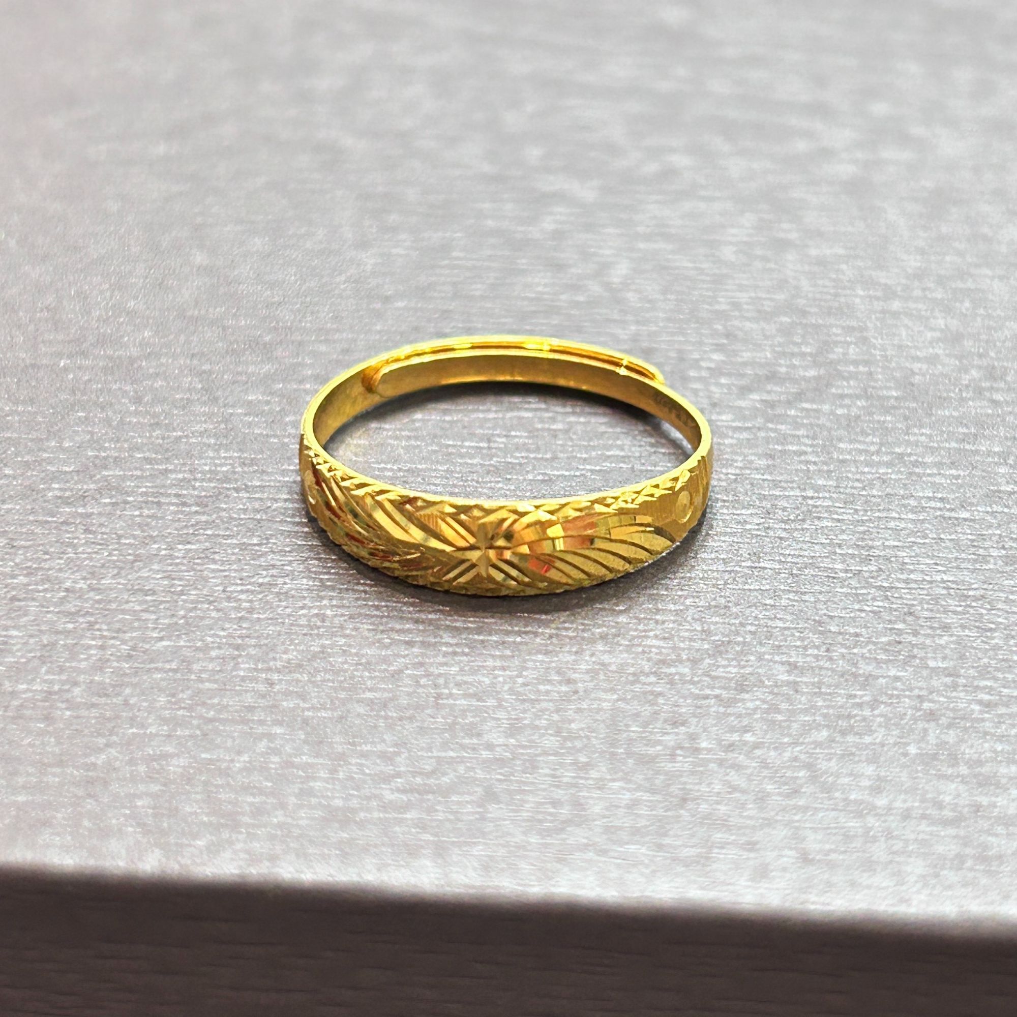 【店长专享】足金999 精工5G车花凤羽戒指ZBHJJ353