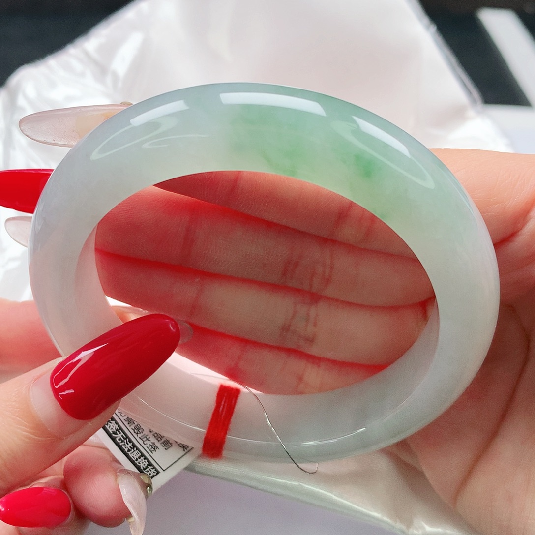 翡翠未镶嵌手镯58圈