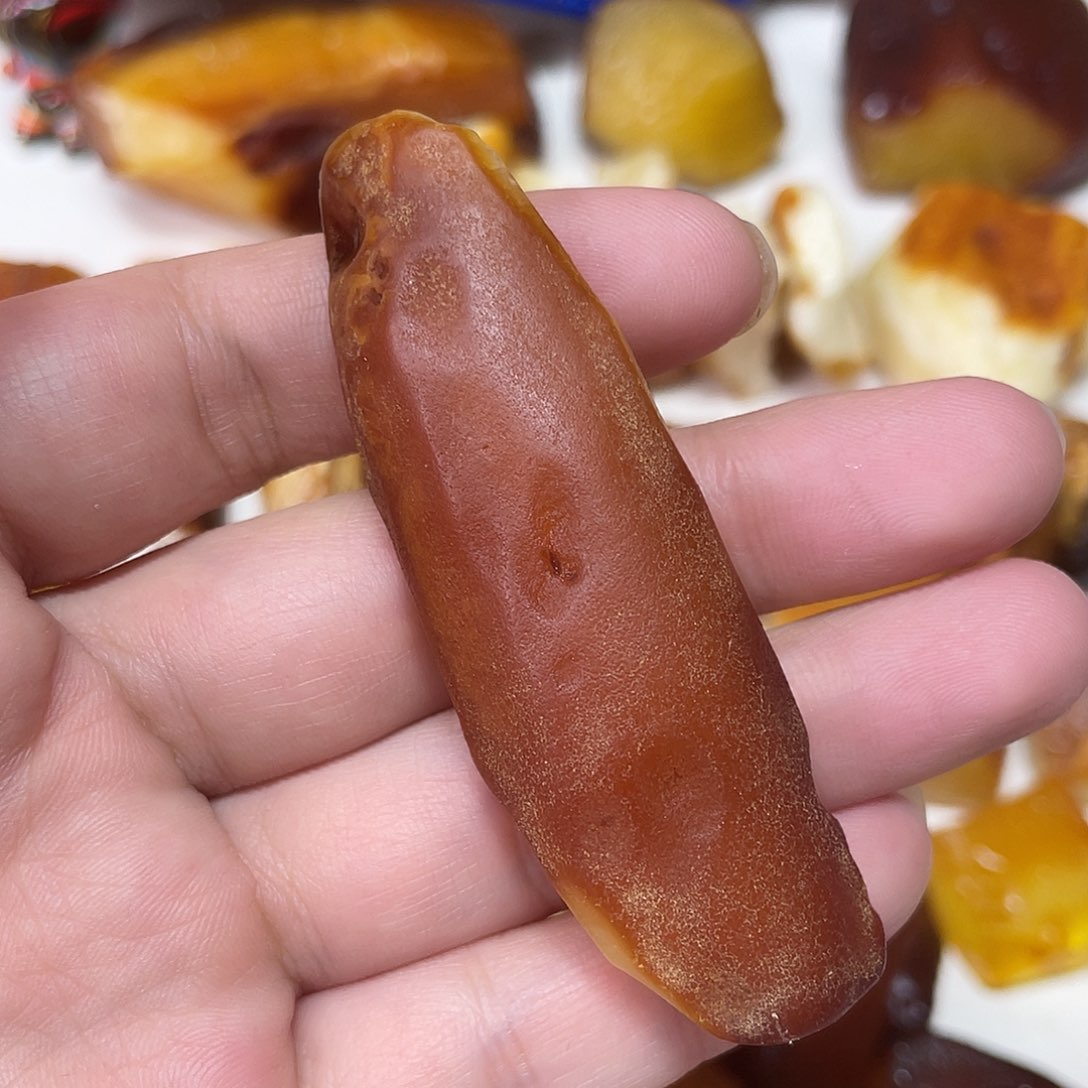 定制琥珀未镶嵌原矿琥珀
