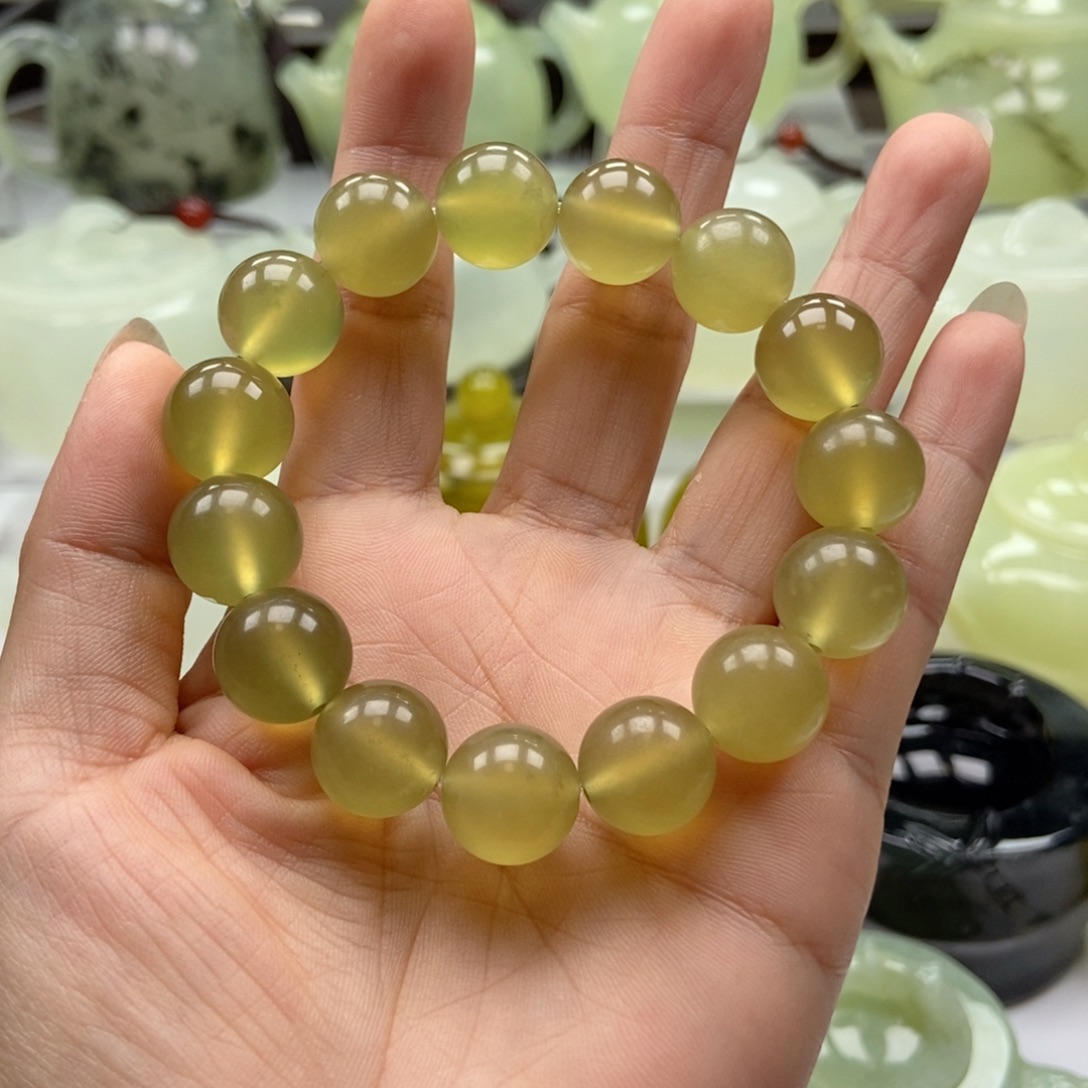 未镶嵌蛇纹石玉手链