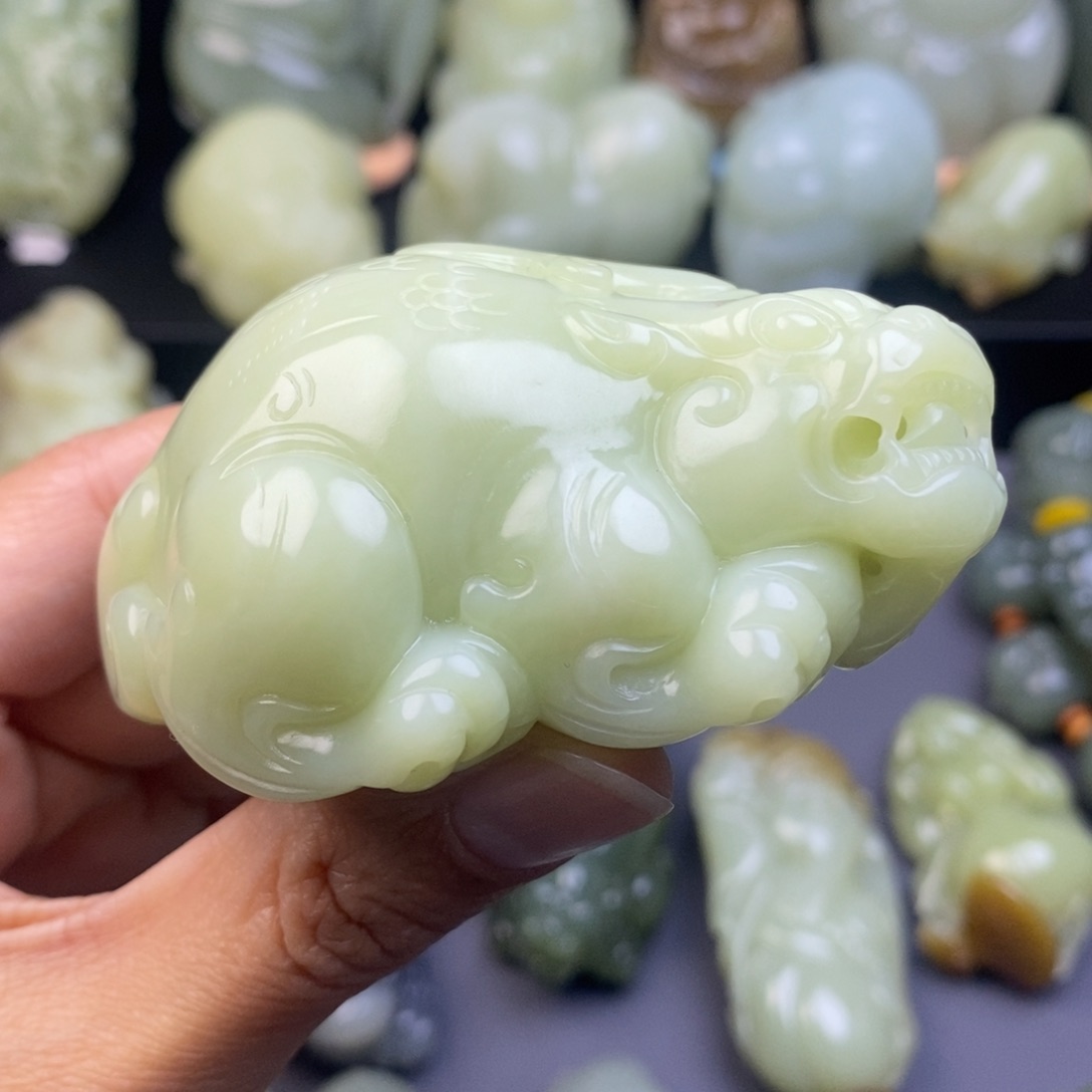 和田玉把件未镶嵌风***人