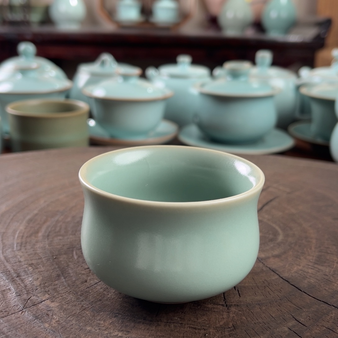 仿古青绿釉福利杯