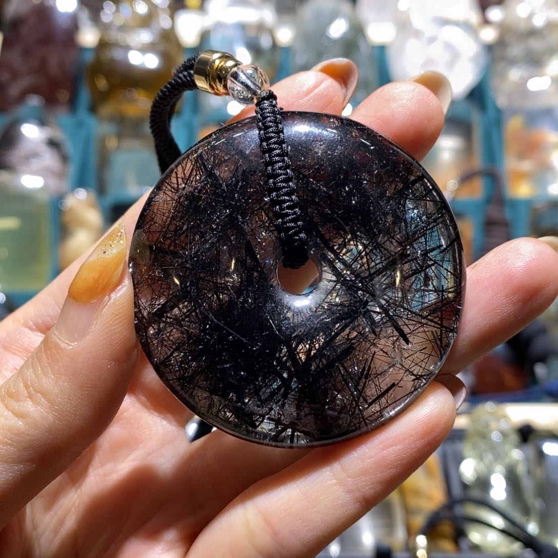 水晶颈饰未镶嵌吞*水晶