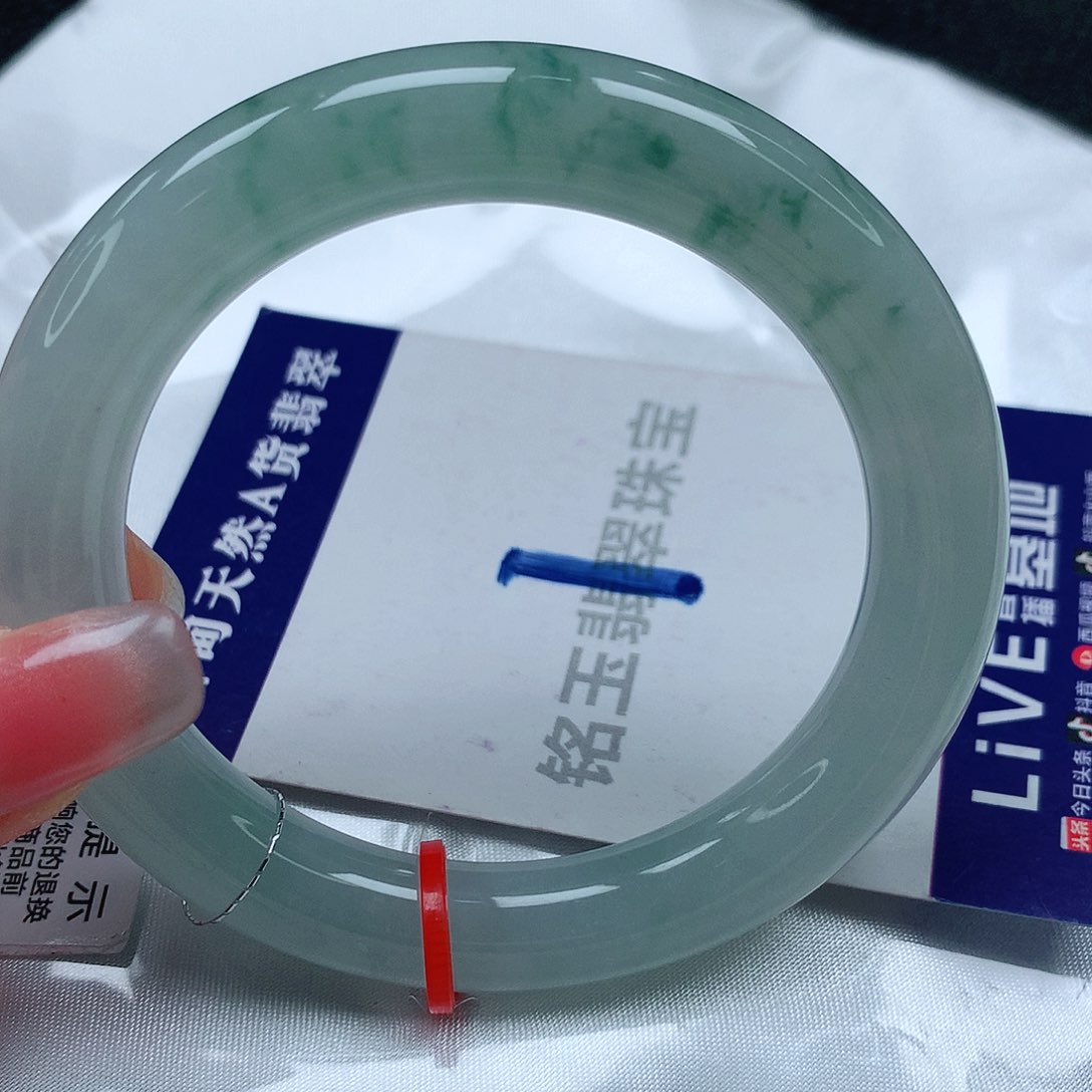 翡翠手镯未镶嵌缅甸天然a货翡翠