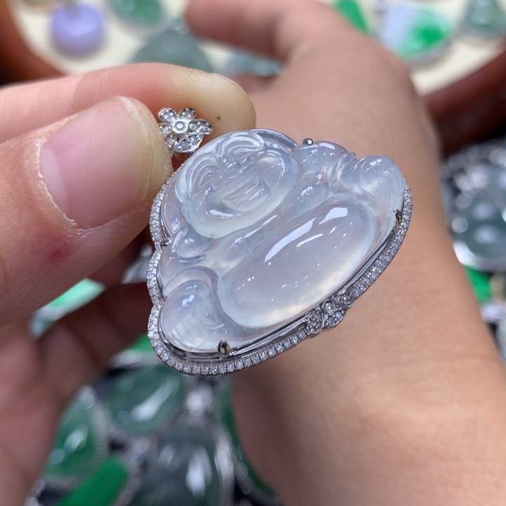 翡翠吊坠(不含链)18K金镶嵌