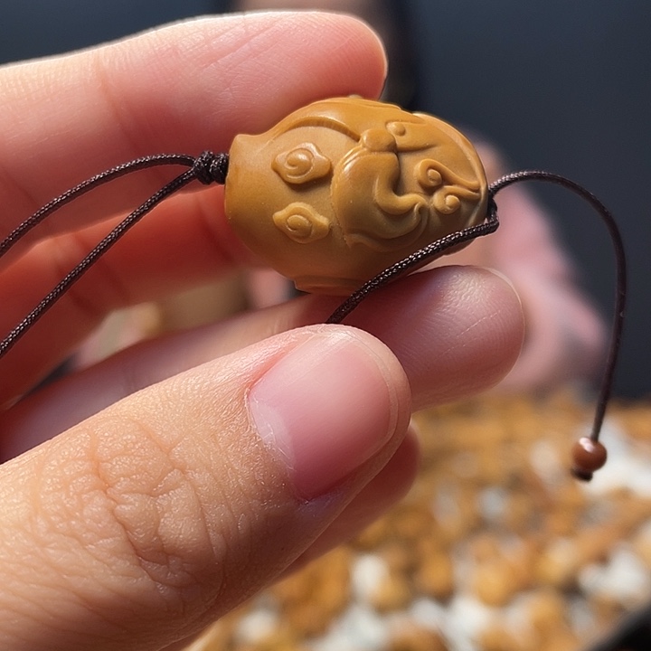 橄榄核吊坠橄榄核