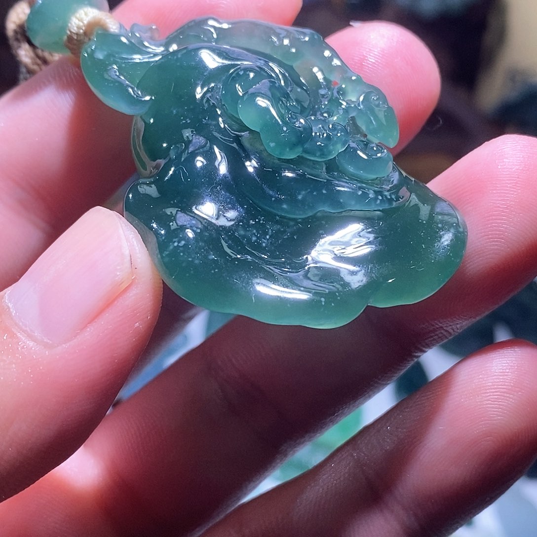 定制翡翠未镶嵌万事如意天然老坑种