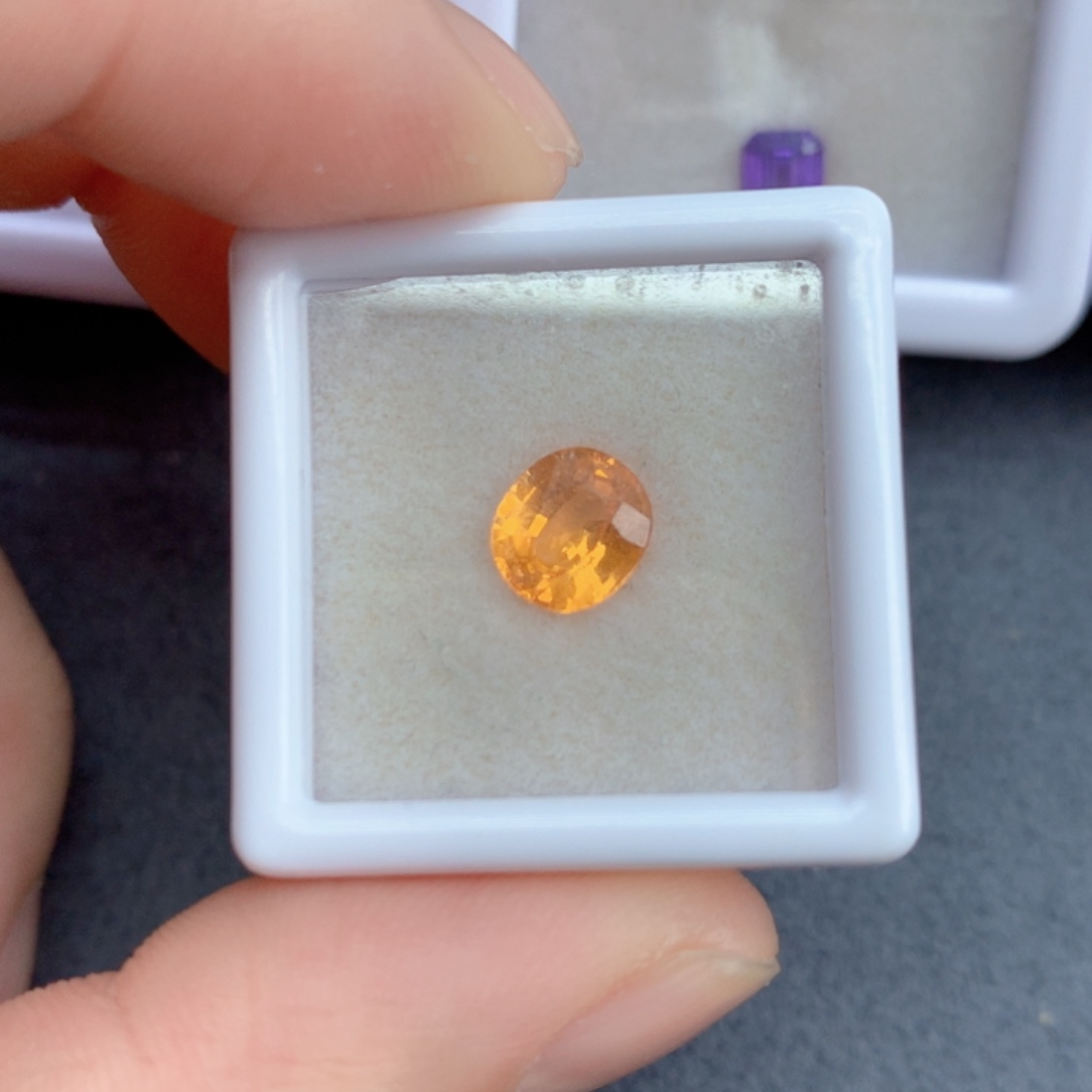 石榴石（芬达石）1.74克拉裸石未镶嵌