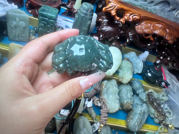 和田玉螃蟹吊坠挂件