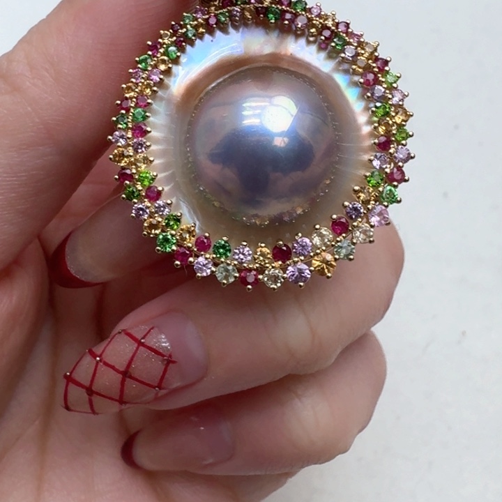 拼合珍珠（马贝珠）颈饰18K金镶嵌