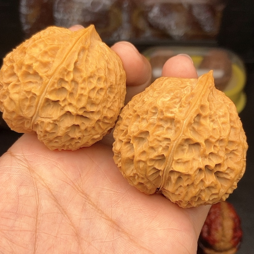 【闪购商品】文玩核桃手串45尺大寿桃