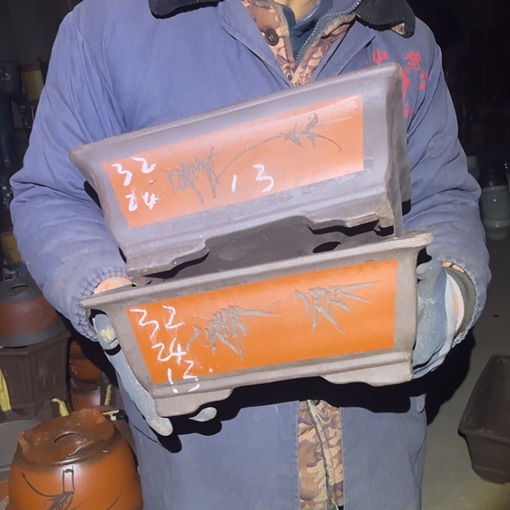 紫砂花盆紫砂花盆和小