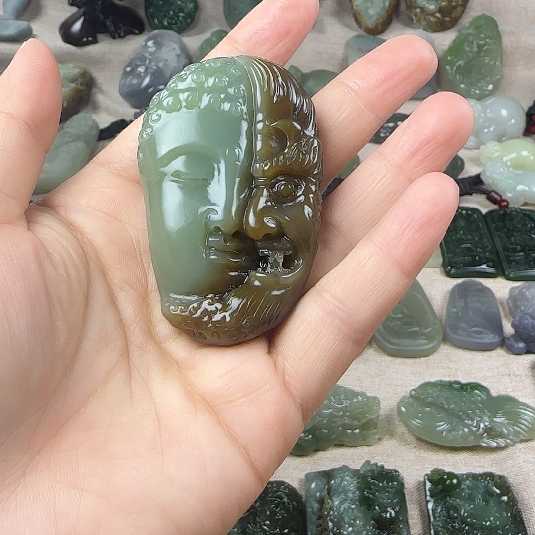 和田玉未镶嵌颈饰