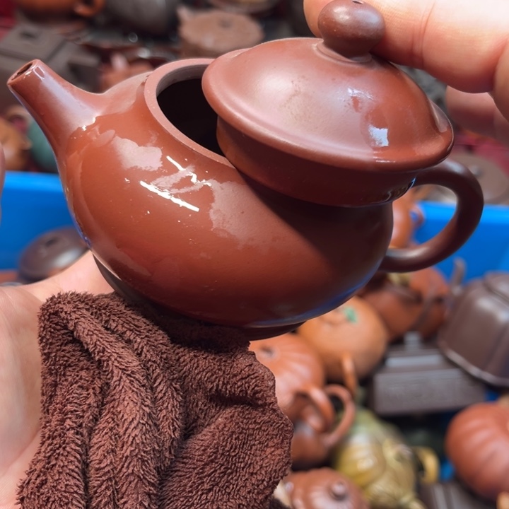 紫砂茶壶瑕疵……………………