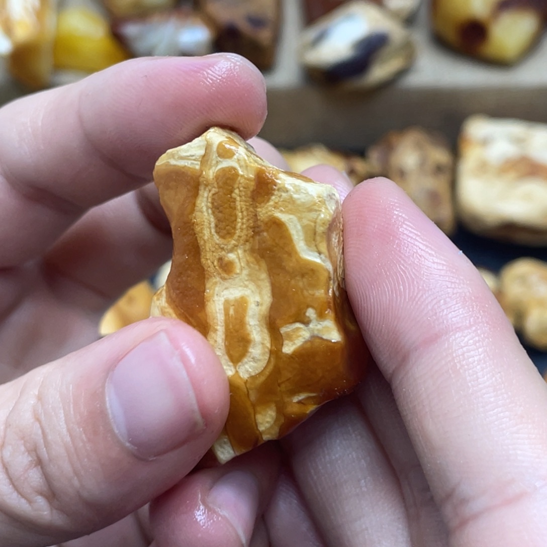 定制琥珀未镶嵌承*堂定制