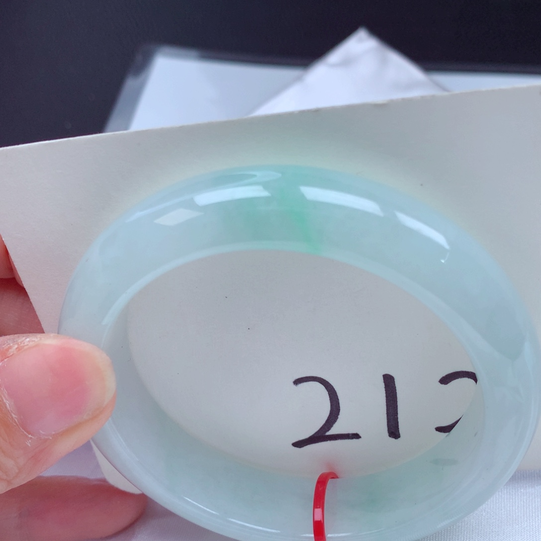 翡翠未镶嵌手镯翡翠