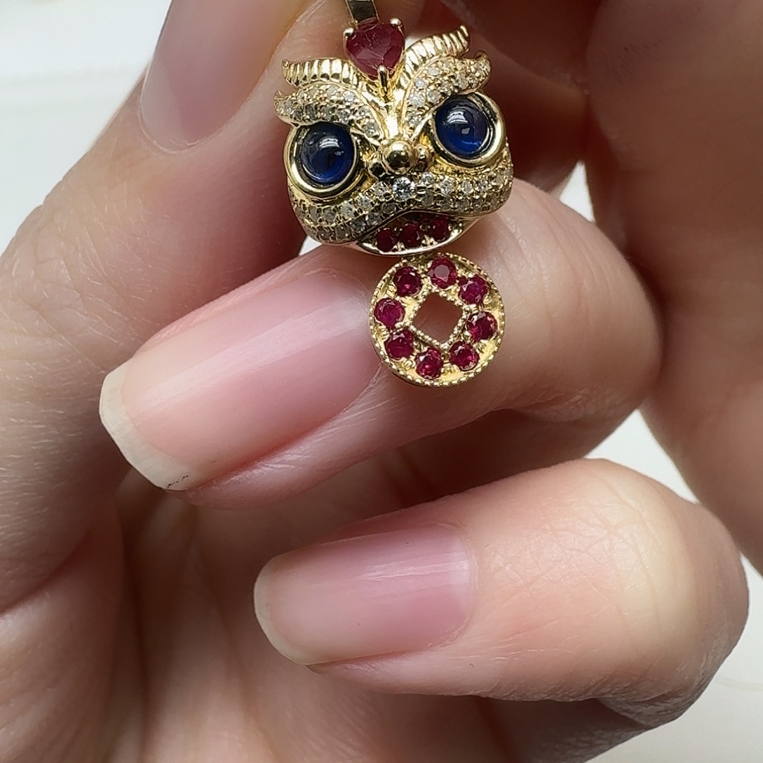 蓝宝石18K金镶嵌颈饰