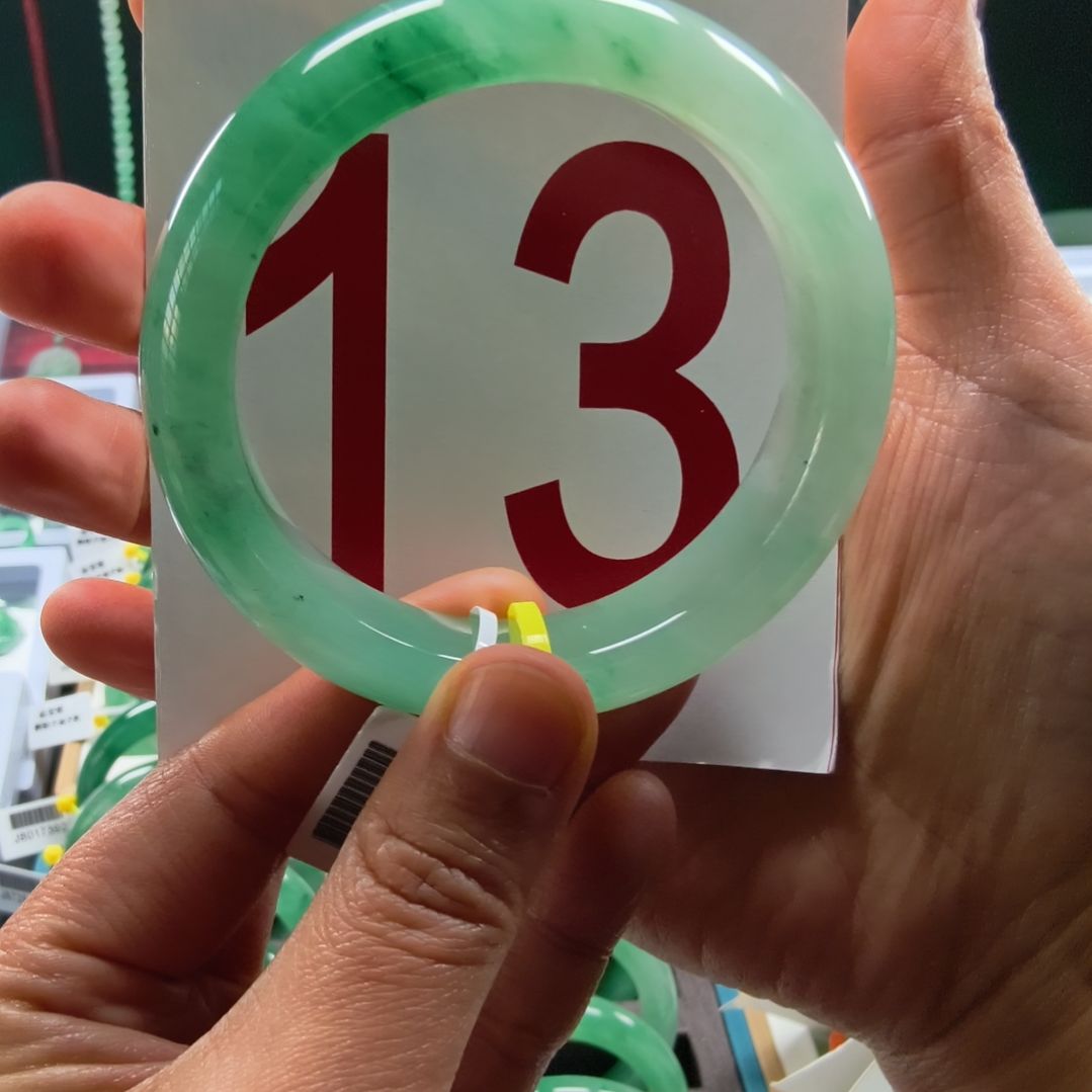 石英质玉（非洲翠）未镶嵌手链