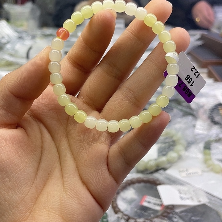 和田玉未镶嵌手串