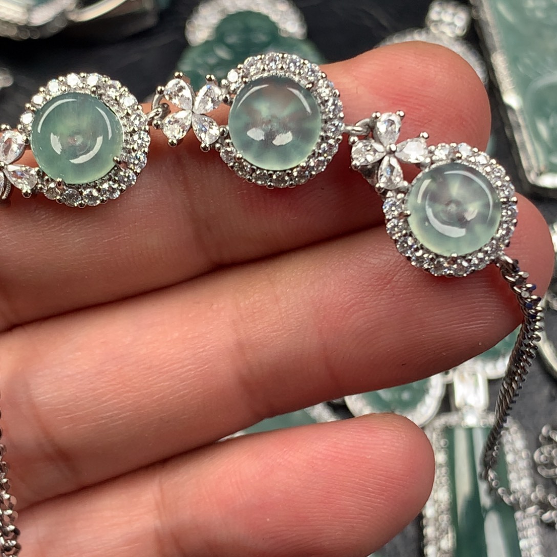 翡翠未镶嵌颈饰平安扣手链