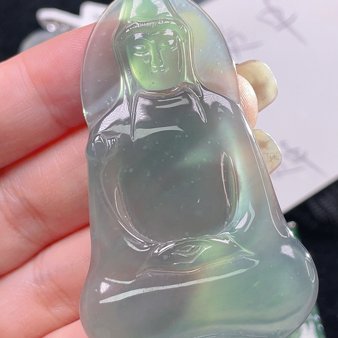 翡翠未镶嵌颈饰8，