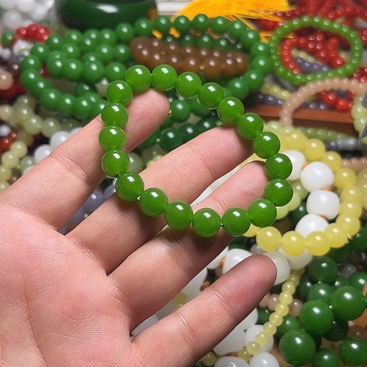 宝***容冰菠菜绿10mmmm手链