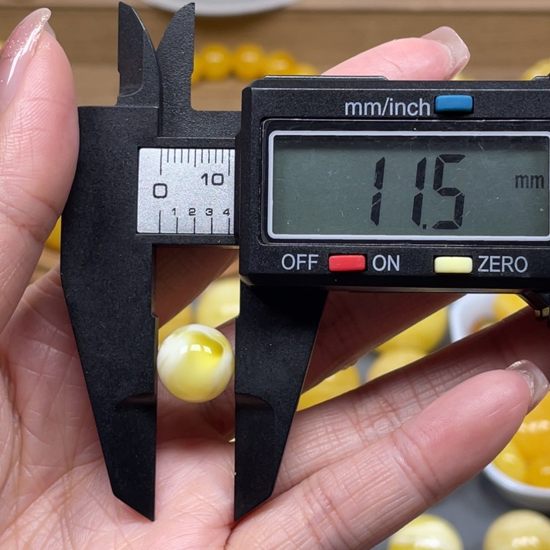 蜜蜡裸石未镶嵌团*?