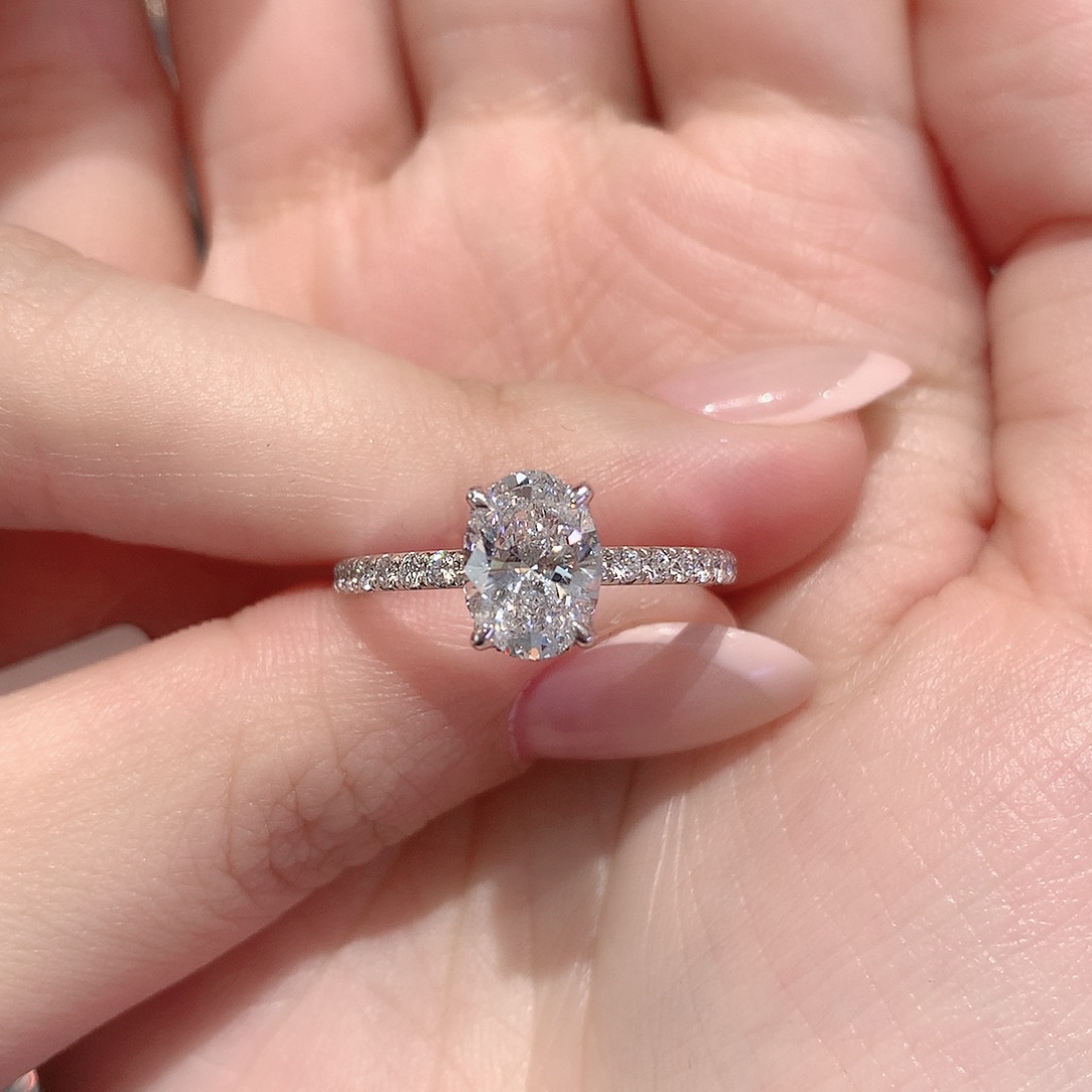 遇***铂Pt950镶嵌颈饰合成钻石14