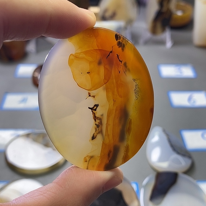 玛瑙/玉髓未镶嵌珠宝半成品156