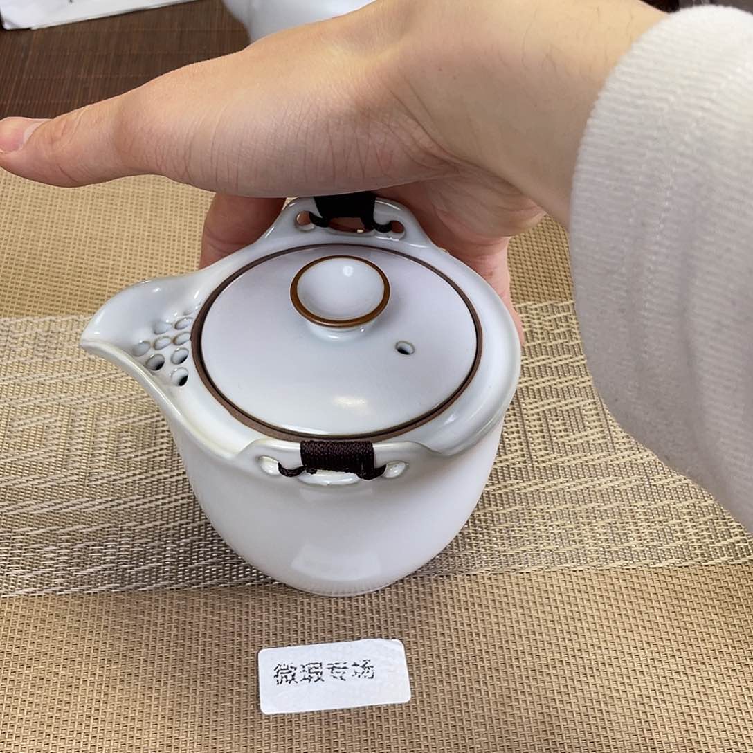 瓷片。。。。。。。。。。。。。。。。