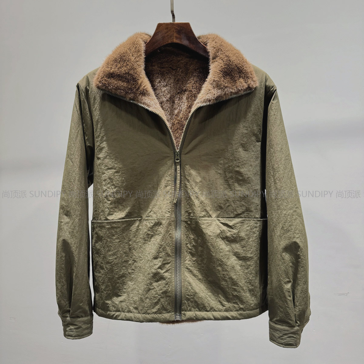 冬季新品时尚美式休闲复古座山雕加绒夹克男士潮牌翻领保暖外套