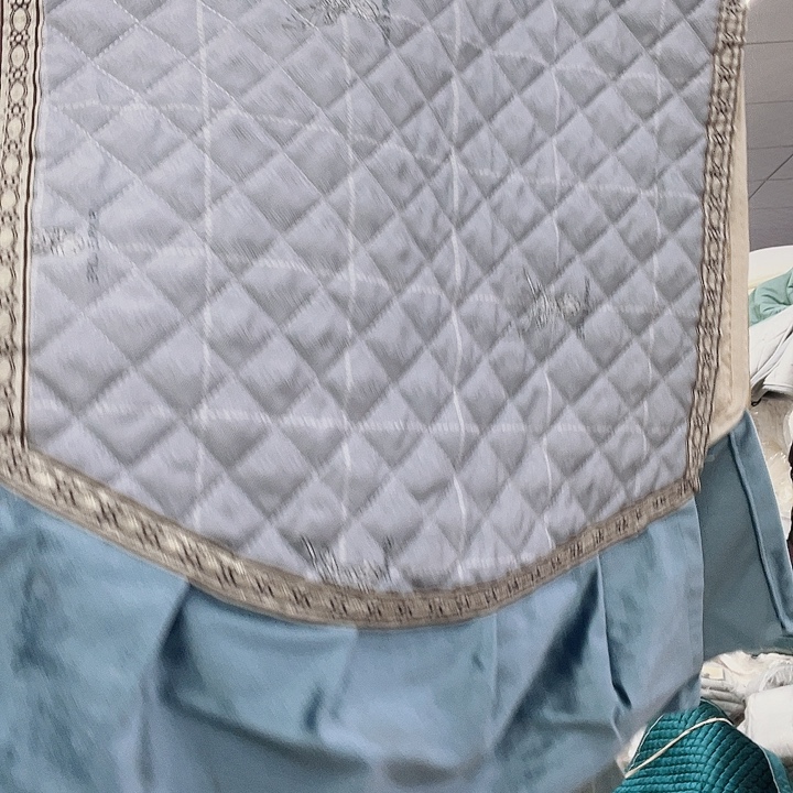 毛绒简洁大方即可