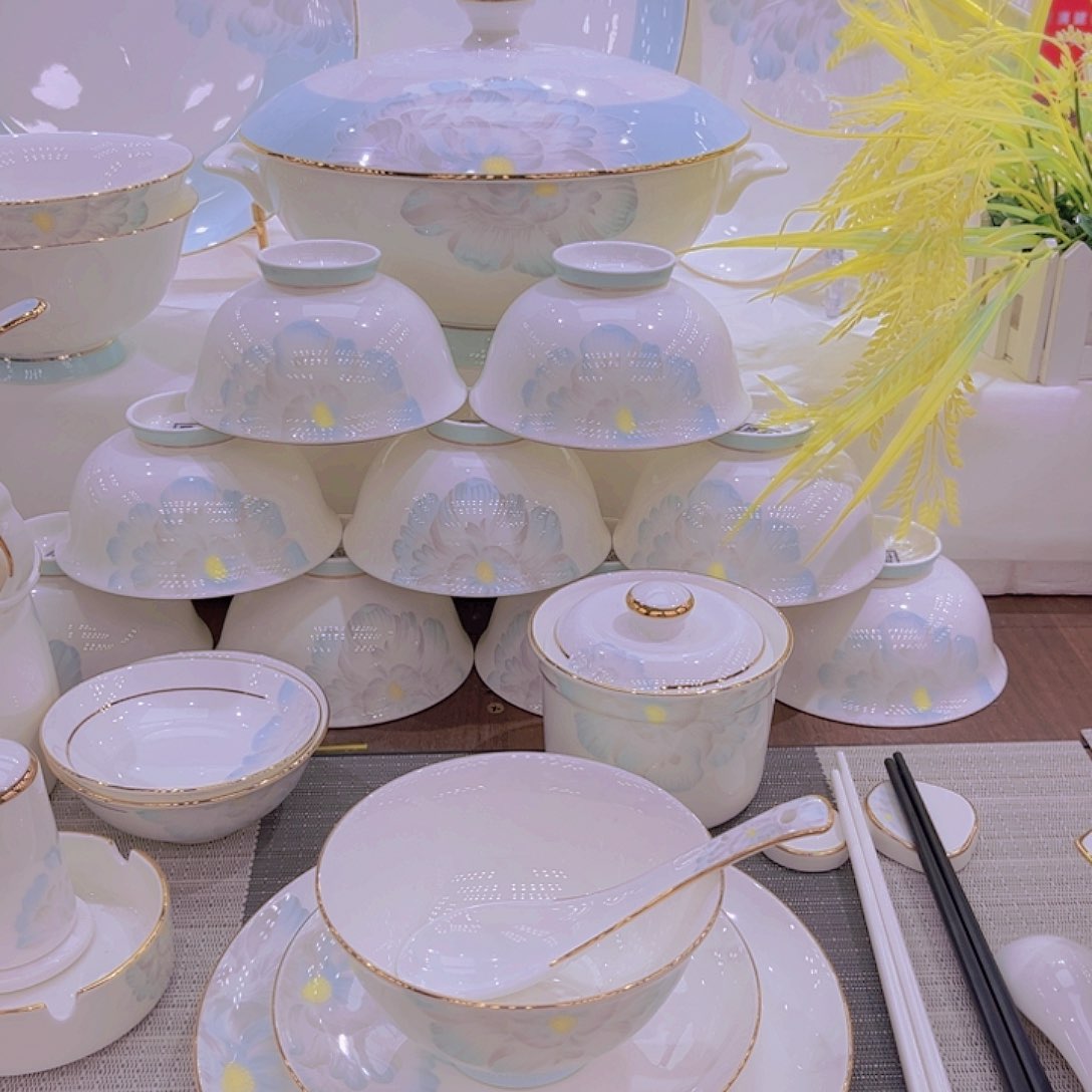 骨瓷描金纯白玉瓷米饭碗单拍