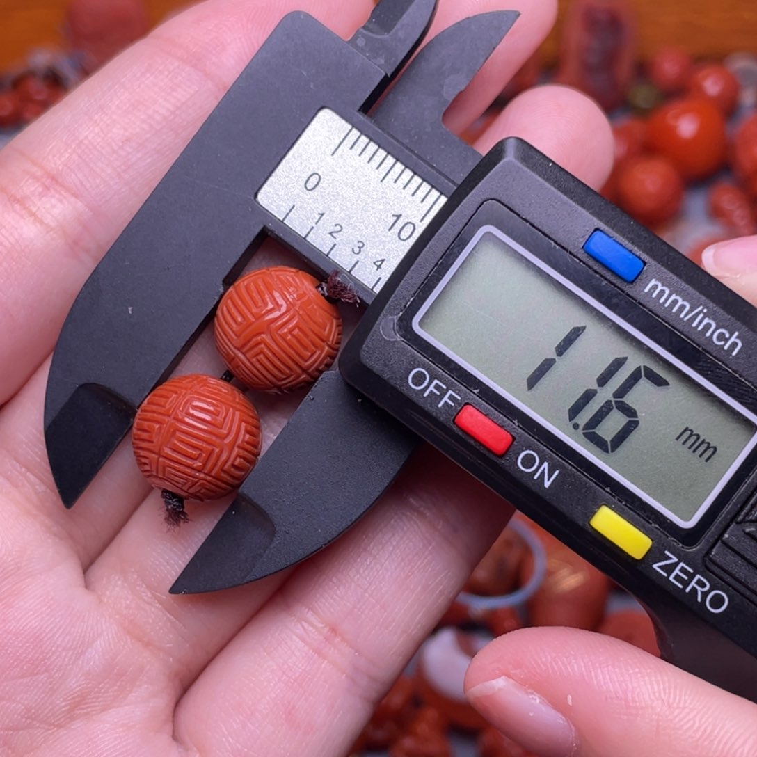 南红玛瑙配饰未镶嵌