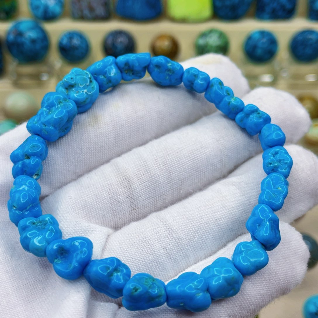 未镶嵌绿松石颈饰