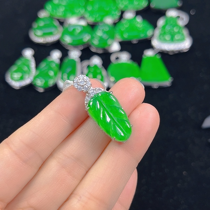 翡翠银S925镶嵌吊坠(不含链)