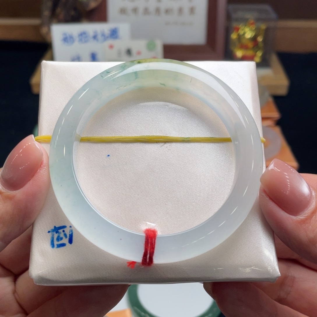 翡翠手镯未镶嵌翡翠52正圈