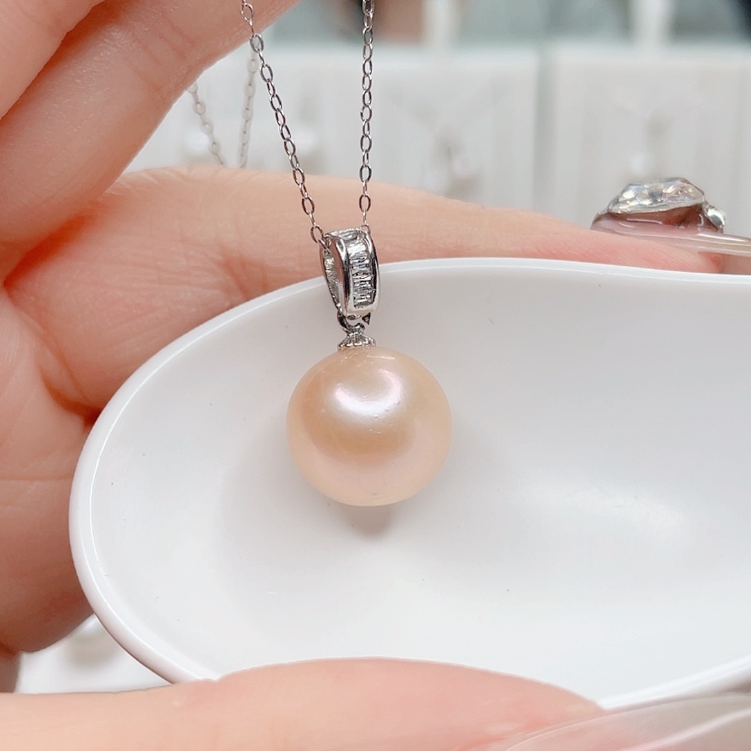 合金吊坠(赠链)淡水珍珠