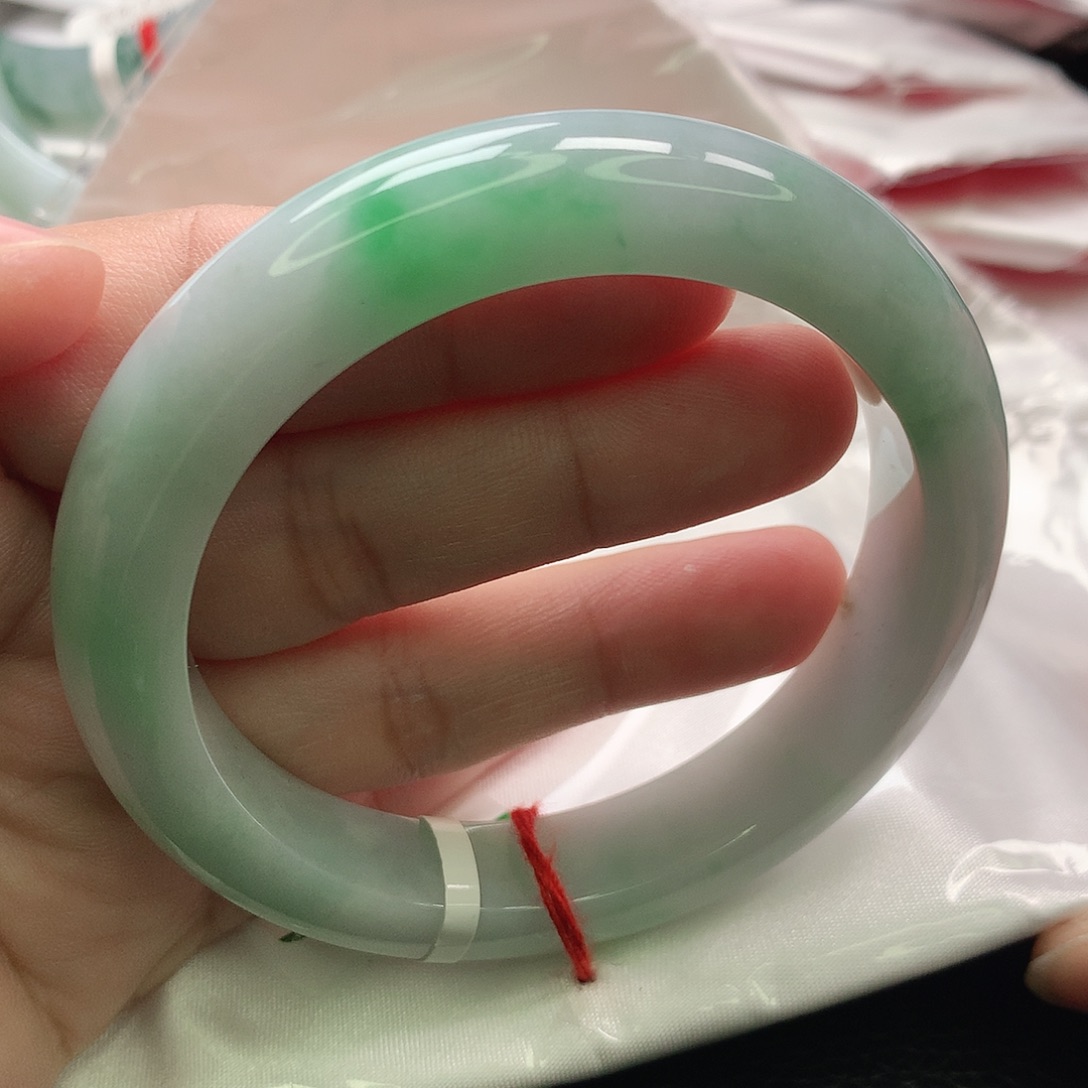 翡翠未镶嵌手镯缅甸56.57